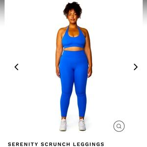 New without tags CSB serenity scrunch leggings color royal blue